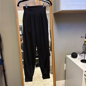 Black High-Waisted Women's Yoga Pants Size S